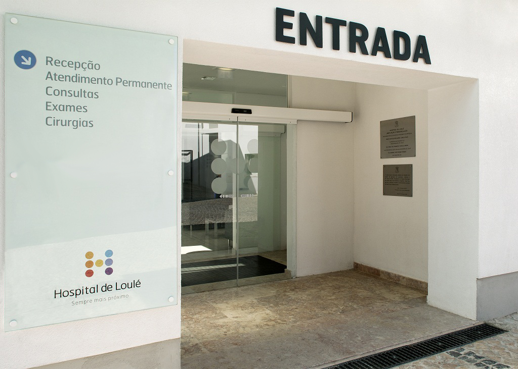 O Hospital de Loulé continua a assegurar a realização de consultas presenciais